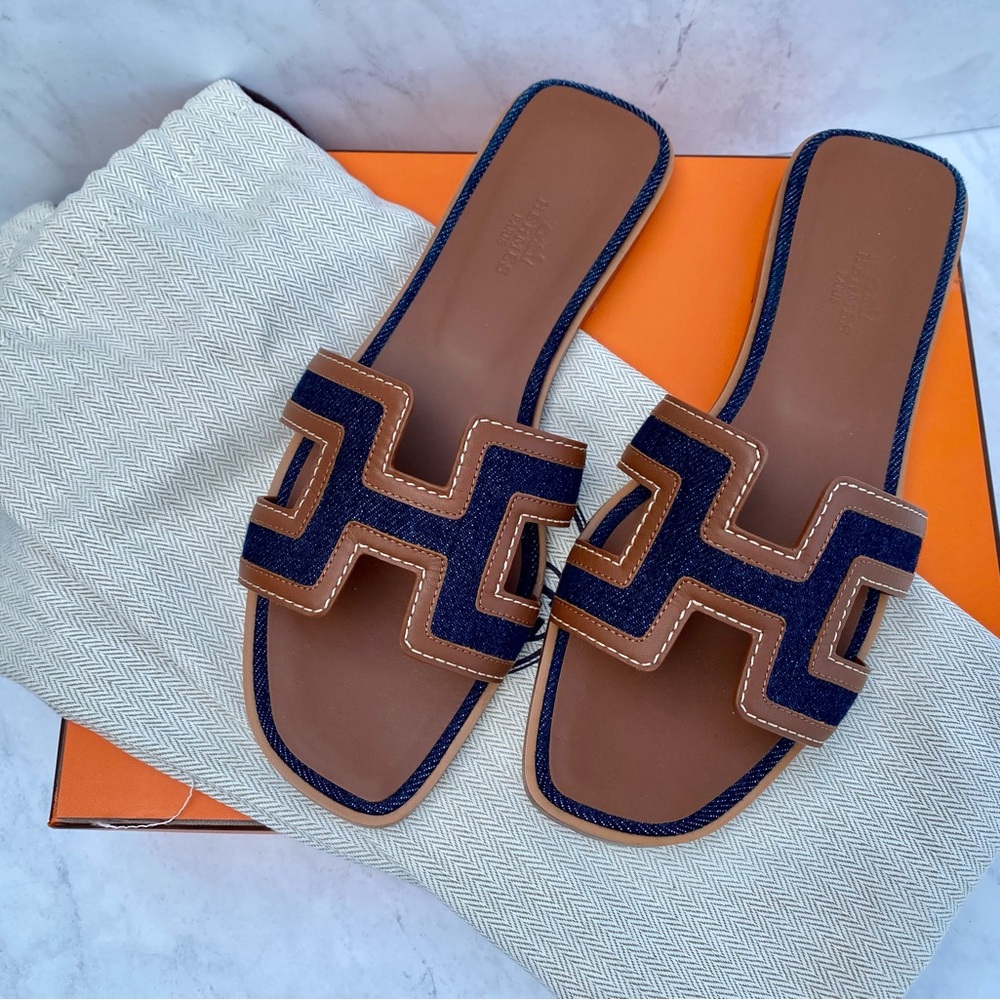 ❗️SOLD❗️Hermes Oran Sandals